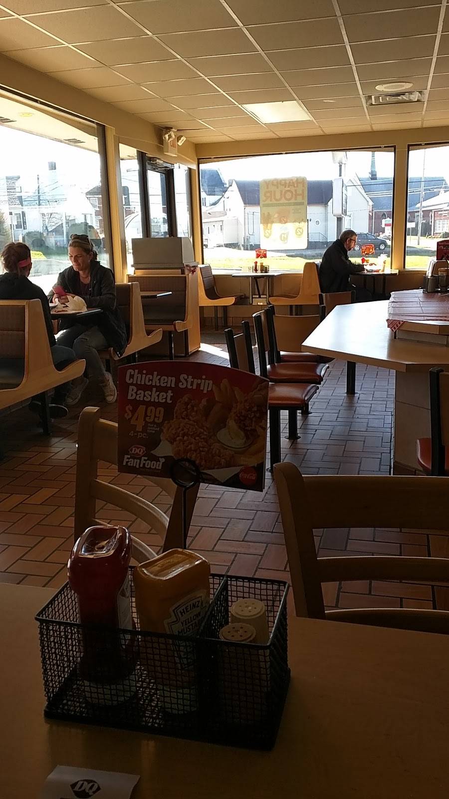 Dairy Queen Grill & Chill | restaurant | 10 Elm St, Eminence, KY 40019, USA | 5028454841 OR +1 502-845-4841