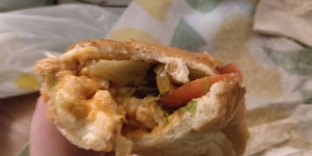 Subway | restaurant | 995 Greensburg Pike, Pittsburgh, PA 15221, USA | 4122717165 OR +1 412-271-7165