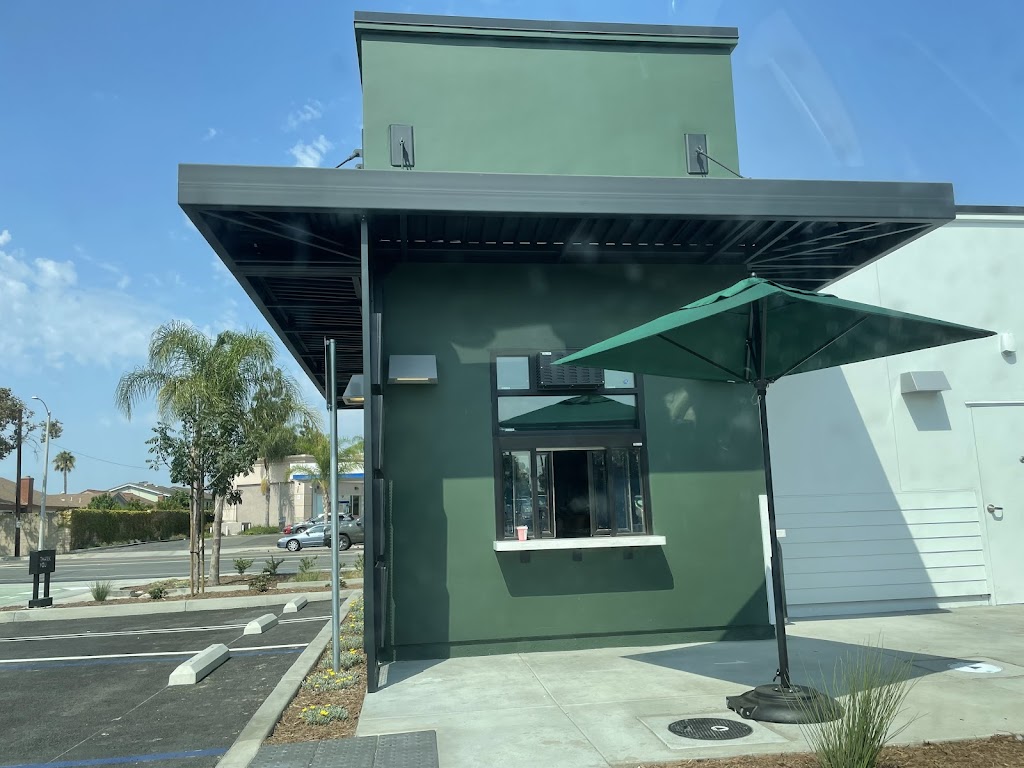 Starbucks | cafe | 5014 Orangethorpe Ave, La Palma, CA 90623, USA | 6574673836 OR +1 657-467-3836