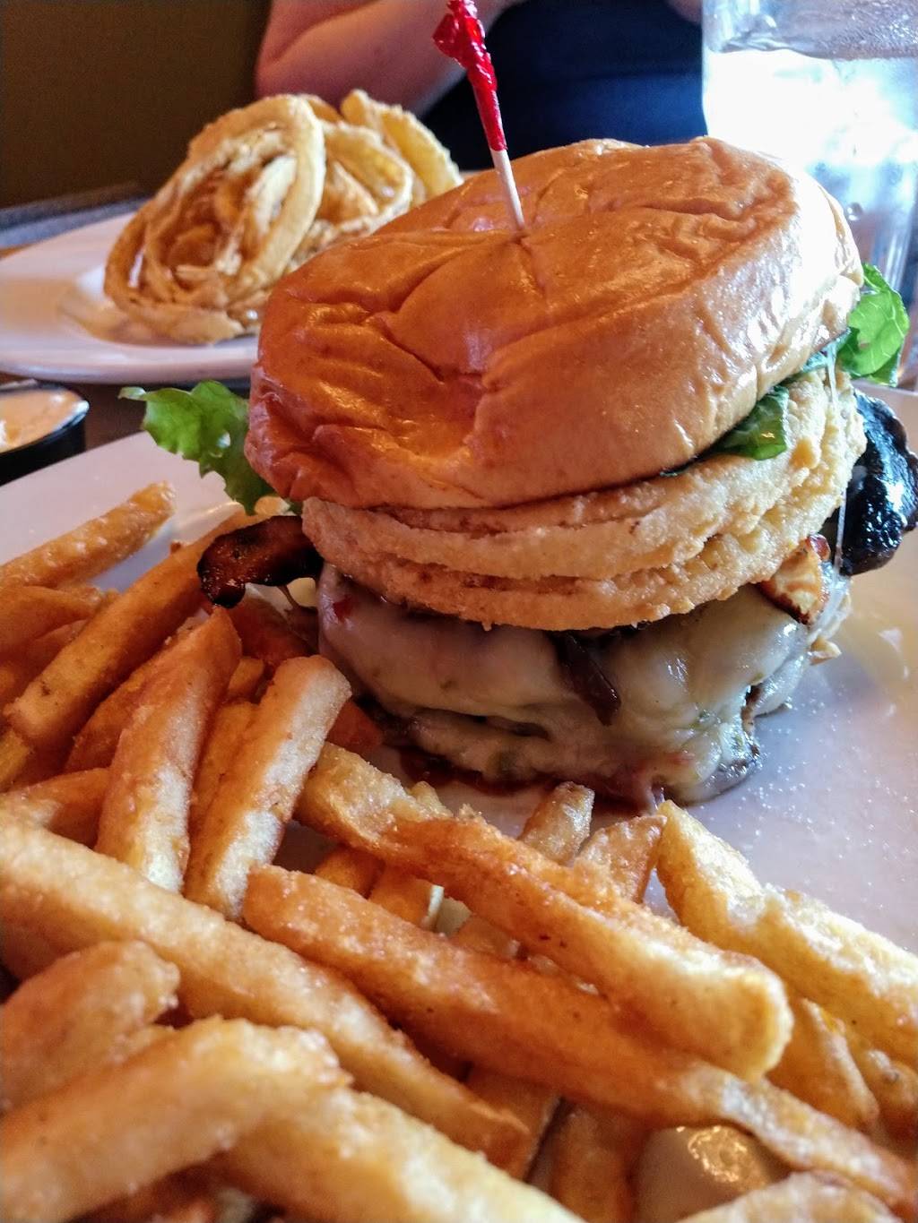 Box Seats | restaurant | 500 E Washington St, North Attleborough, MA 02760, USA | 5086950660 OR +1 508-695-0660