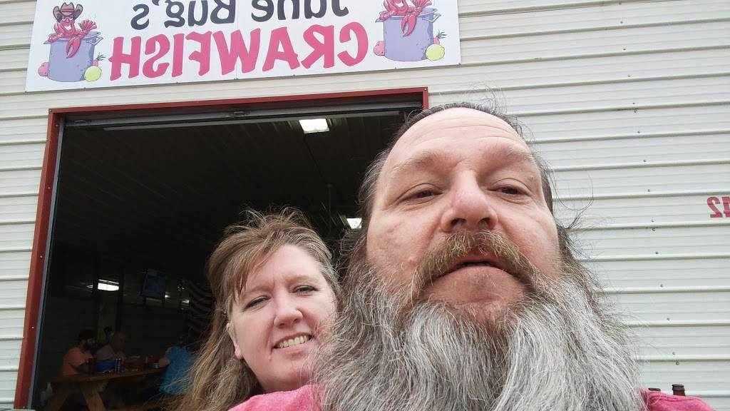 June Bugs Crawfish | restaurant | 21042 TX-494 Loop, New Caney, TX 77357, USA | 2813997681 OR +1 281-399-7681