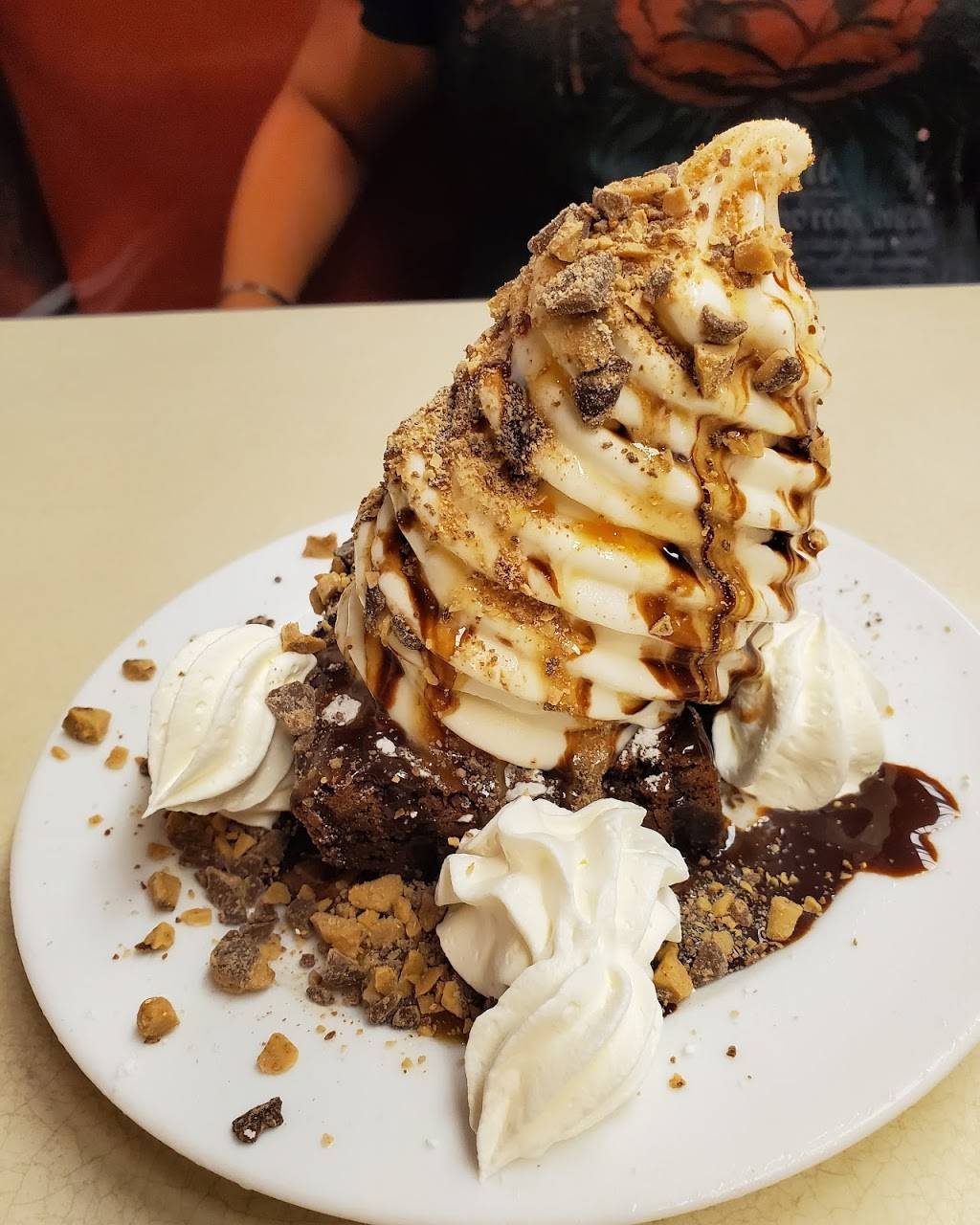 Pops Diner | restaurant | 109 N Lake Park Blvd, Carolina Beach, NC 28428, USA | 9104587377 OR +1 910-458-7377