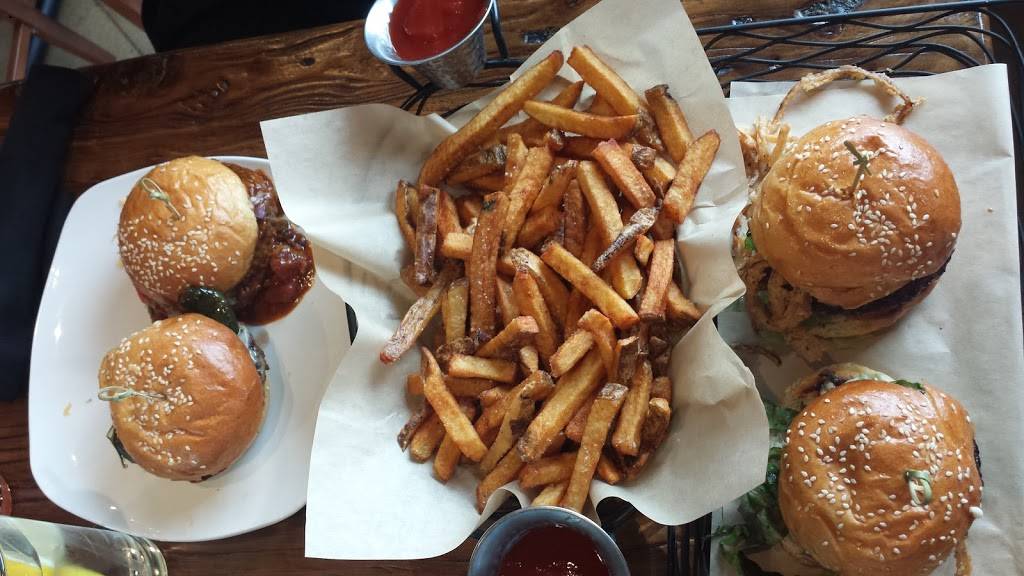 5280 Burger Bar | restaurant | 4301 Main St, Westminster, CO 80031, USA | 7208875970 OR +1 720-887-5970