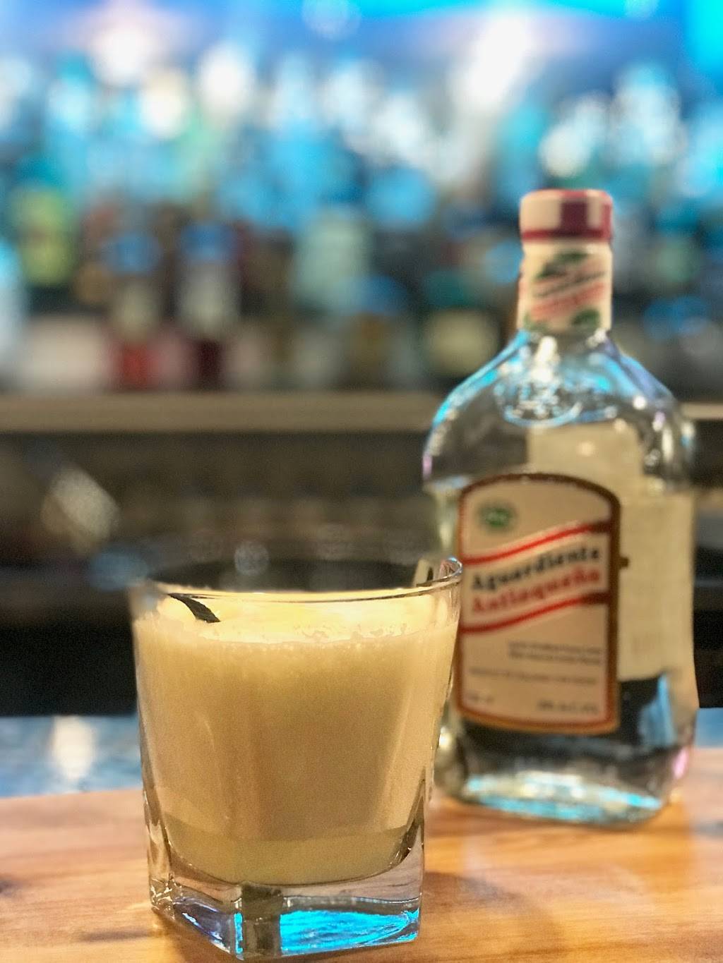 Mangos Restobar | restaurant | 7B Everett St, Revere, MA 02151, USA | 7816292966 OR +1 781-629-2966