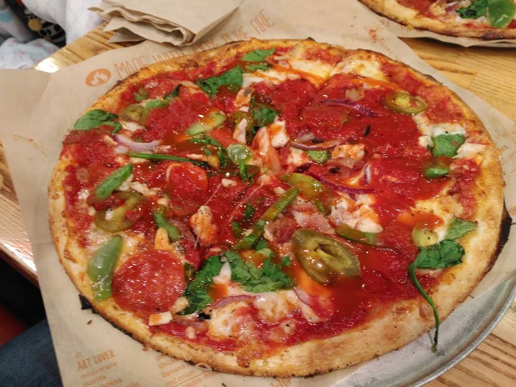 Blaze Pizza | meal takeaway | 1301 W Rancho Vista Blvd, Palmdale, CA 93551, USA | 6614630293 OR +1 661-463-0293