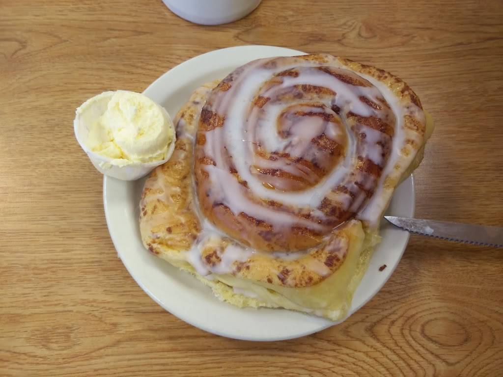 The Bread and Butter Cafe | restaurant | 9431 E 22nd St, Tucson, AZ 85710, USA | 5202323202 OR +1 520-232-3202