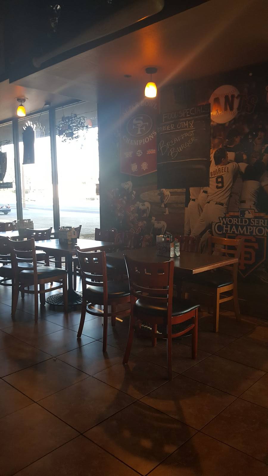 Tonnos Sports Bar & Grill | restaurant | 9267 Greenback Ln, Orangevale, CA 95662, USA | 9169898666 OR +1 916-989-8666