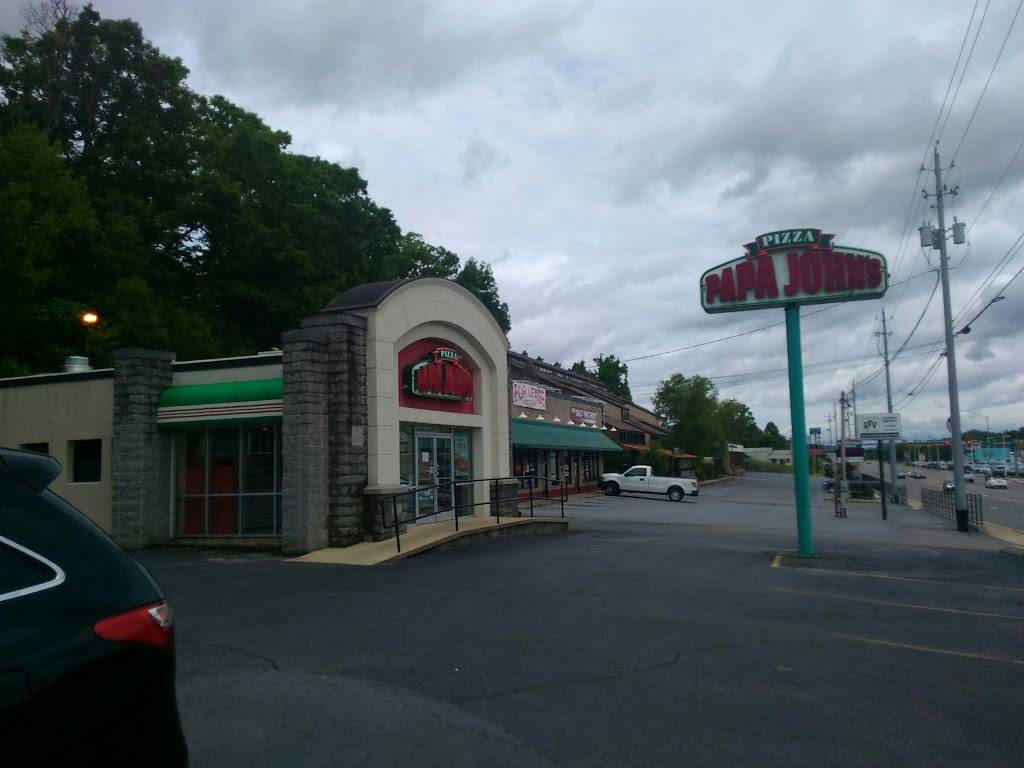 Papa Johns Pizza | restaurant | 3111 Bristol Hwy, Johnson City, TN 37601, USA | 4232834400 OR +1 423-283-4400