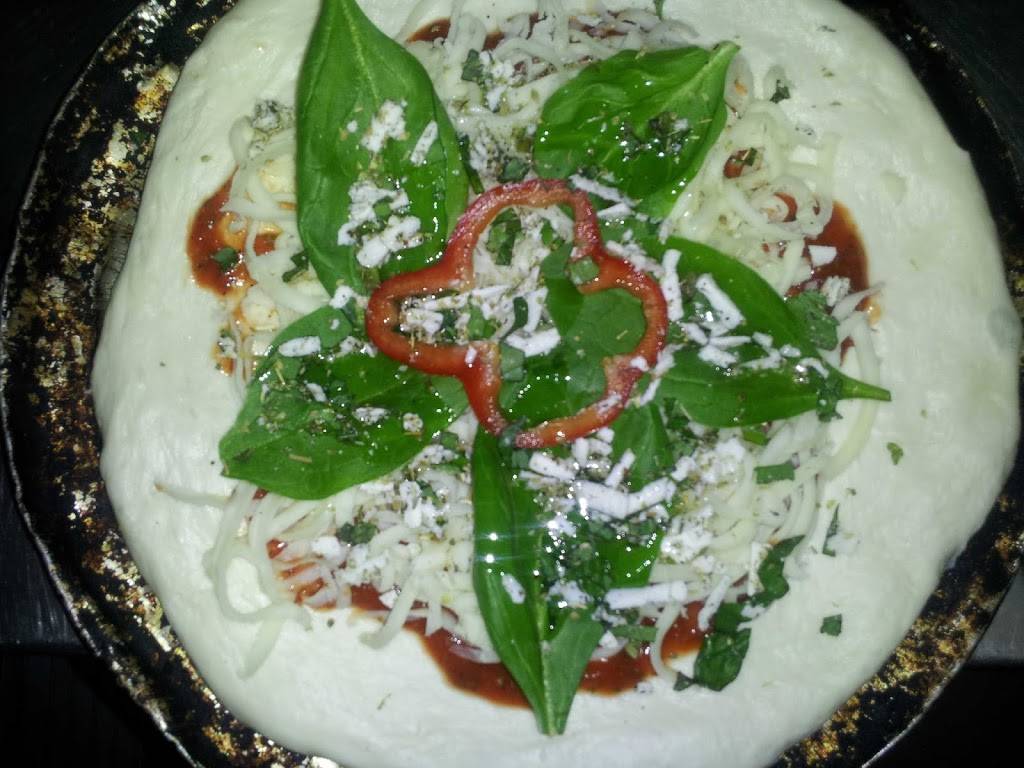 Milano | restaurant | 35 Rue Saint Joseph, Gracefield, QC J0X 1W0, Canada | 8194632460 OR +1 819-463-2460