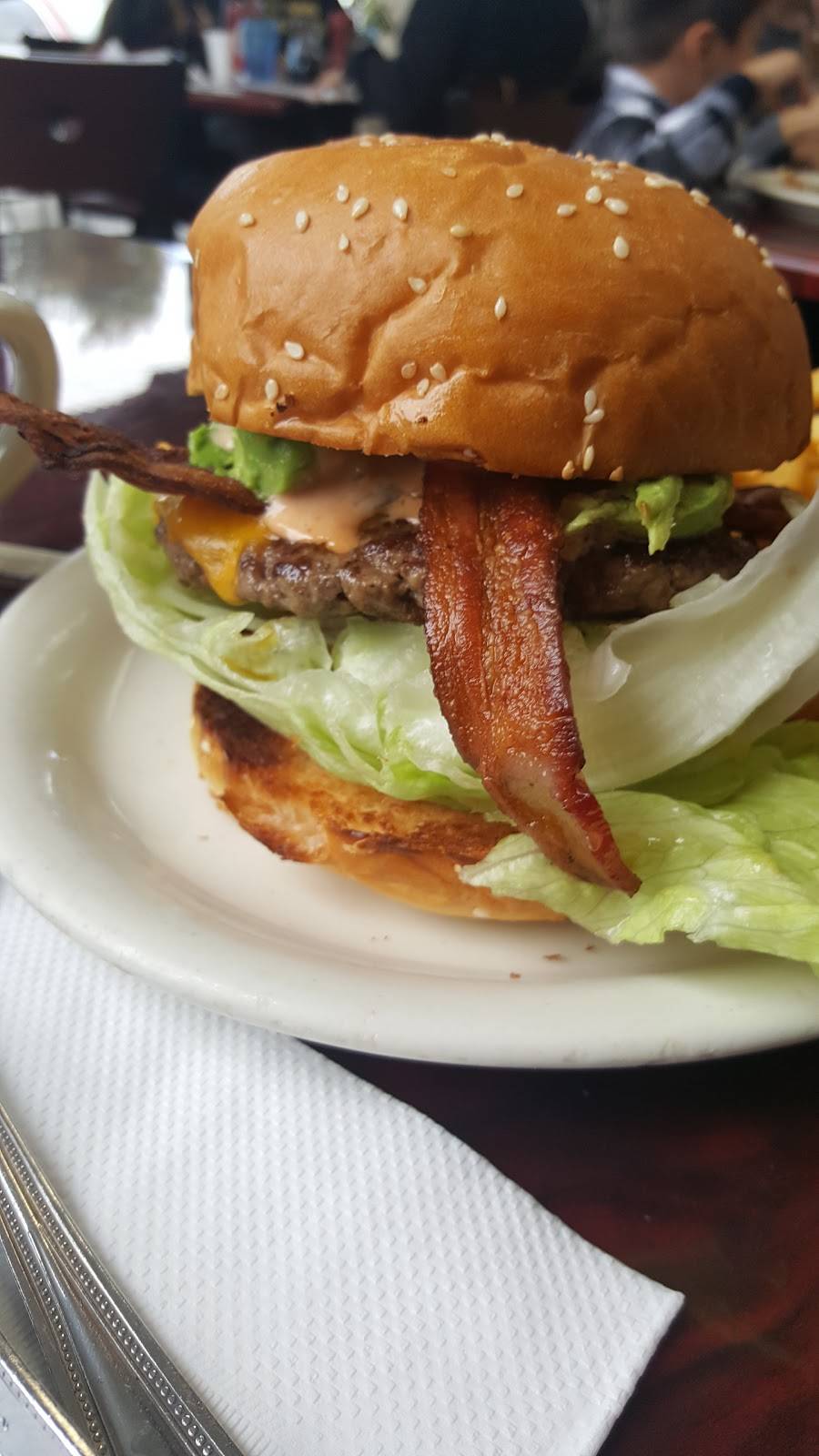 Happy Diner | cafe | 1931 N Gaffey St, San Pedro, CA 90731, USA | 3109352933 OR +1 310-935-2933