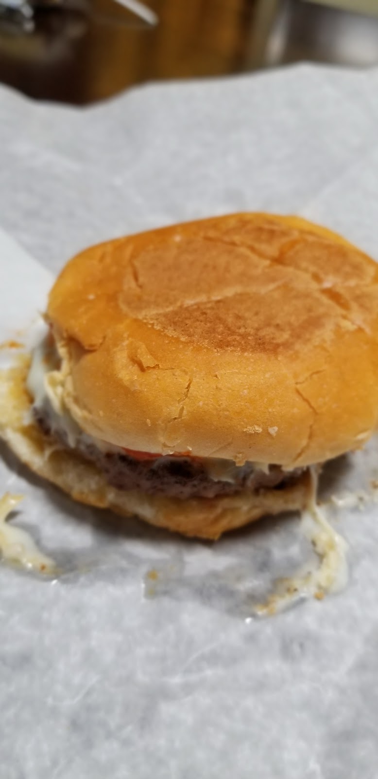 Georges Delicatessen | restaurant | 1224 Gorham St, Lowell, MA 01852, USA | 9784597345 OR +1 978-459-7345