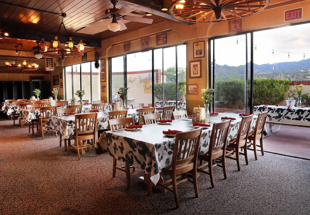 County Line Barbeque of Albuquerque | restaurant | 9600 Tramway Blvd NE, Albuquerque, NM 87122, USA | 5058567477 OR +1 505-856-7477