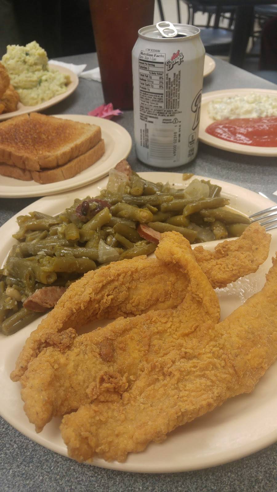 P & G Restaurant | restaurant | 345 Baronne St, New Orleans, LA 70112, USA | 5045259678 OR +1 504-525-9678