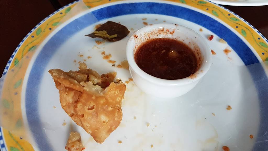 Roti Palace Of India | restaurant | 3321 Bloor St W, Etobicoke, ON M8X 1E7, Canada | 4162332217 OR +1 416-233-2217