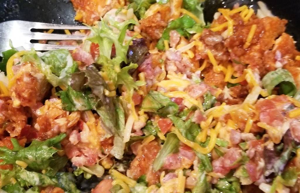 Grubs Bar & Grille | restaurant | 3001 S Market St, Rogers, AR 72758, USA | 4792684810 OR +1 479-268-4810