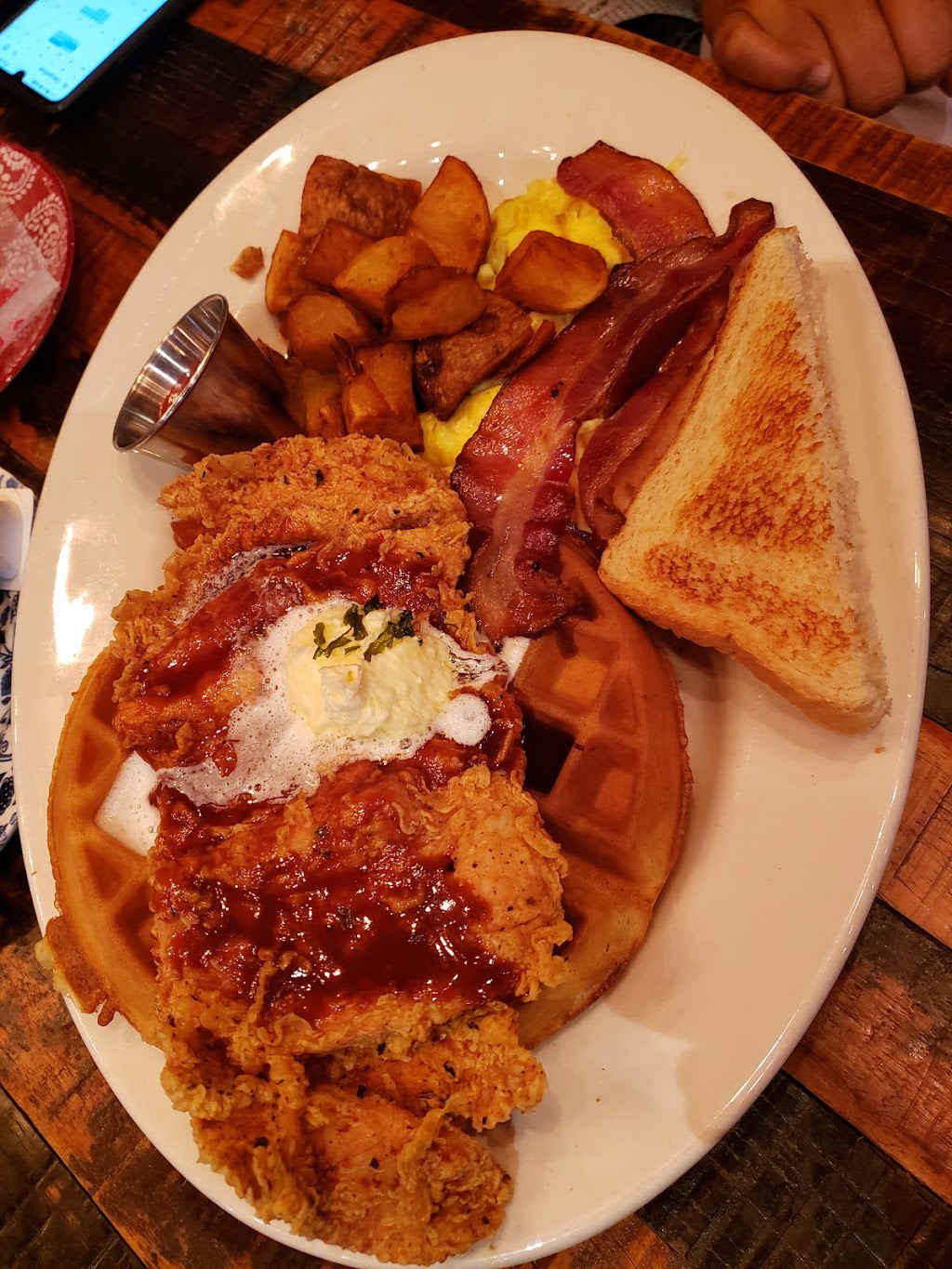 Lorettas Last Call | restaurant | 1 Lansdowne St, Boston, MA 02215, USA | 6174219595 OR +1 617-421-9595