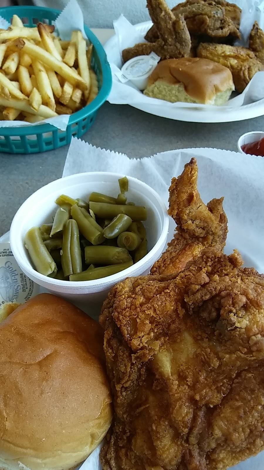 Chicken Coop Inc | restaurant | 712 S Main St, Watervliet, MI 49098, USA | 2694634848 OR +1 269-463-4848