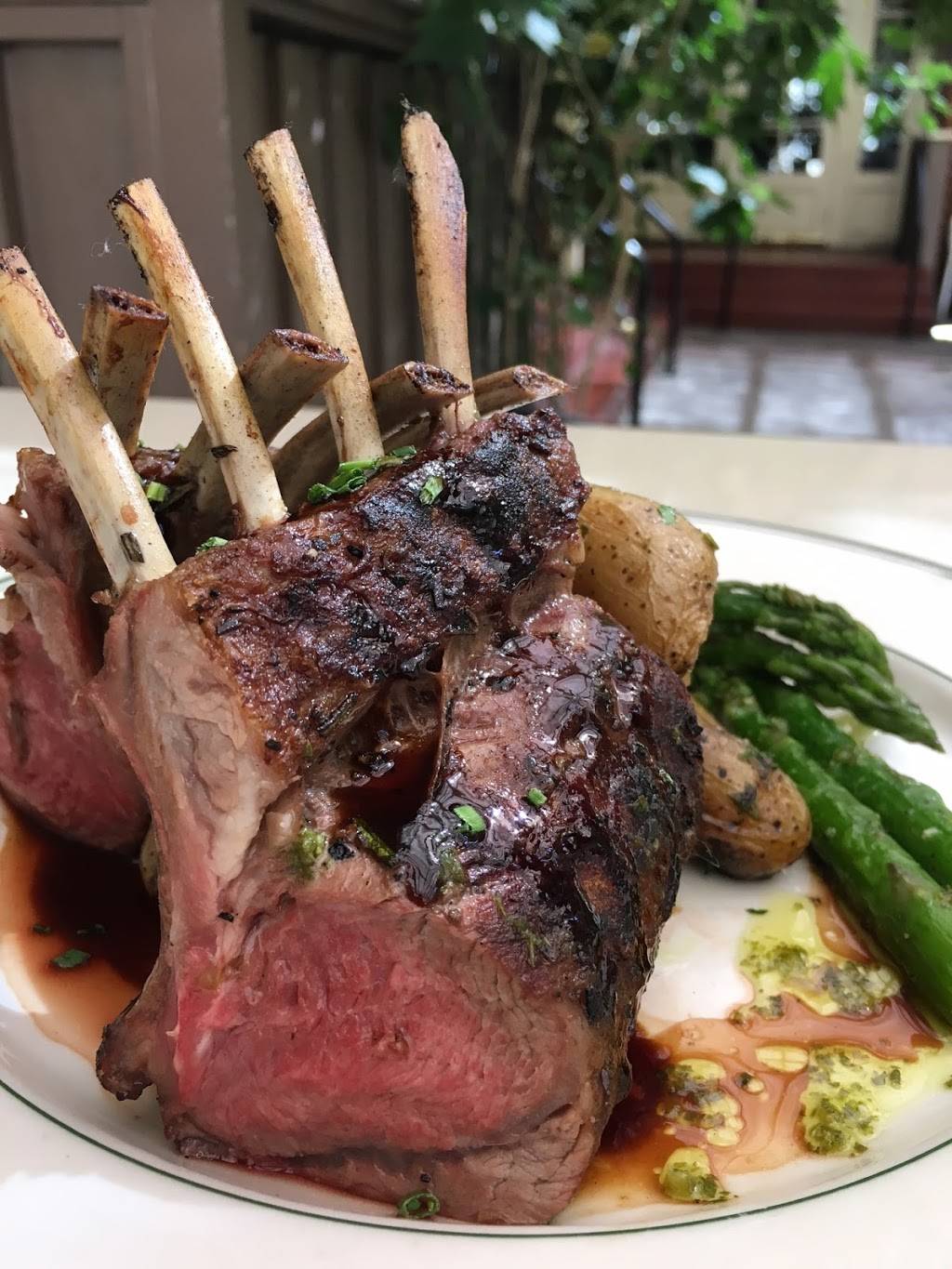 MacArthur Park | restaurant | 27 University Ave, Palo Alto, CA 94301, USA | 6503219990 OR +1 650-321-9990