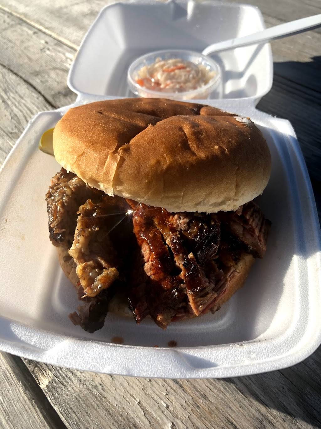 Still Smokn VT BBQ | restaurant | 94 Pearl St, Essex Junction, VT 05452, USA | 8023242681 OR +1 802-324-2681