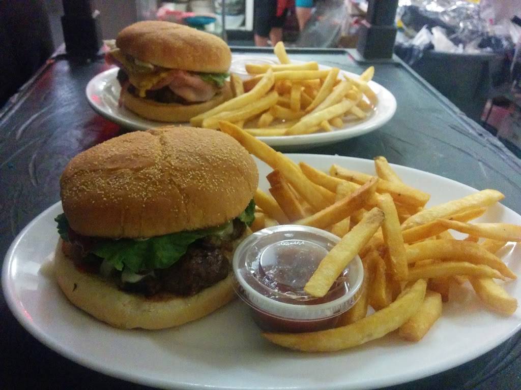 Pizza Plus | restaurant | 5601 109th Ave, Pullman, MI 49450, USA | 2692365590 OR +1 269-236-5590