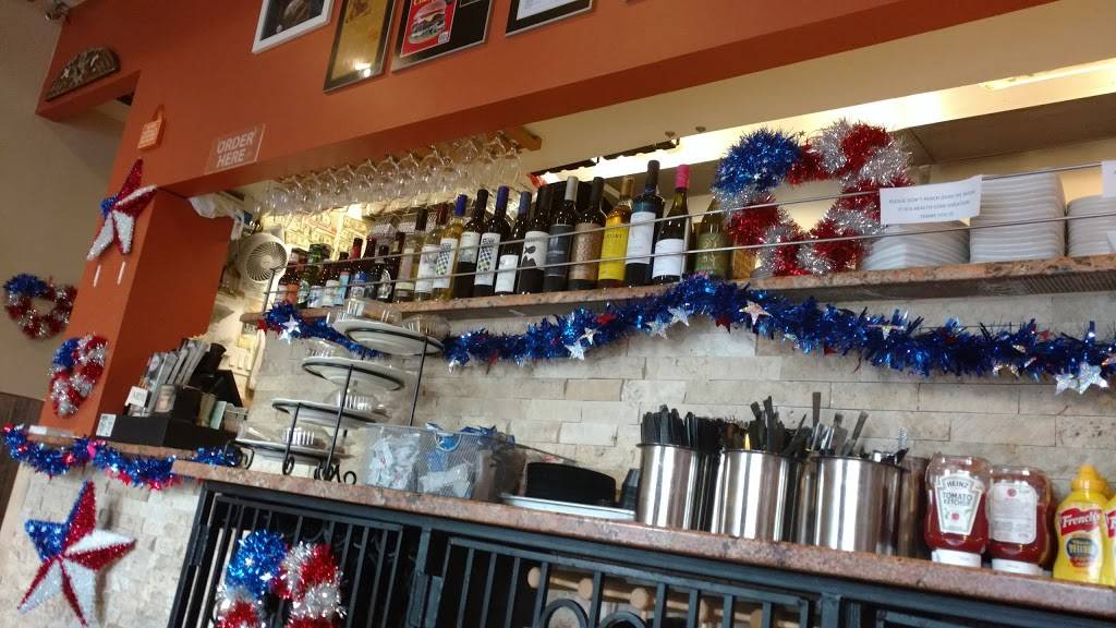 Plaka Grill | cafe | 110 Lawyers Rd NW, Vienna, VA 22180, USA | 7033193131 OR +1 703-319-3131