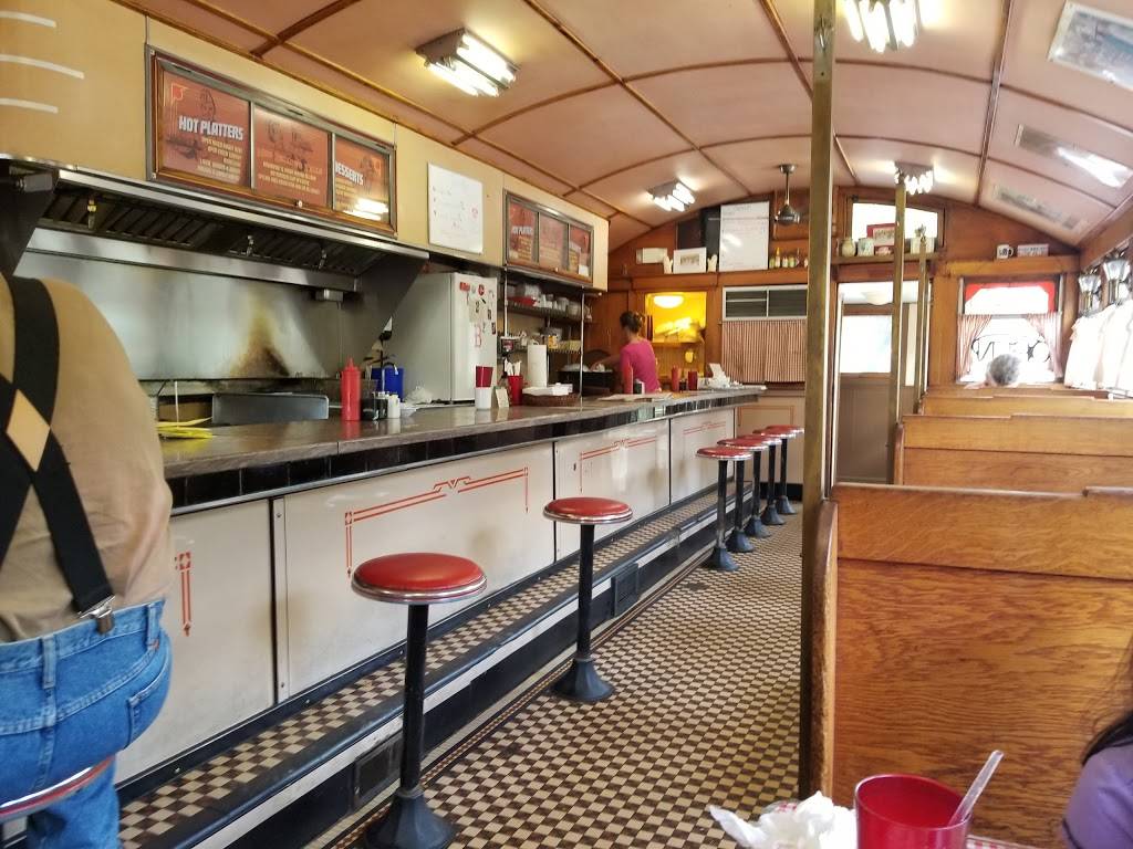 Miss Bellows Falls | restaurant | 90 Rockingham St, Bellows Falls, VT 05101, USA | 8024633700 OR +1 802-463-3700