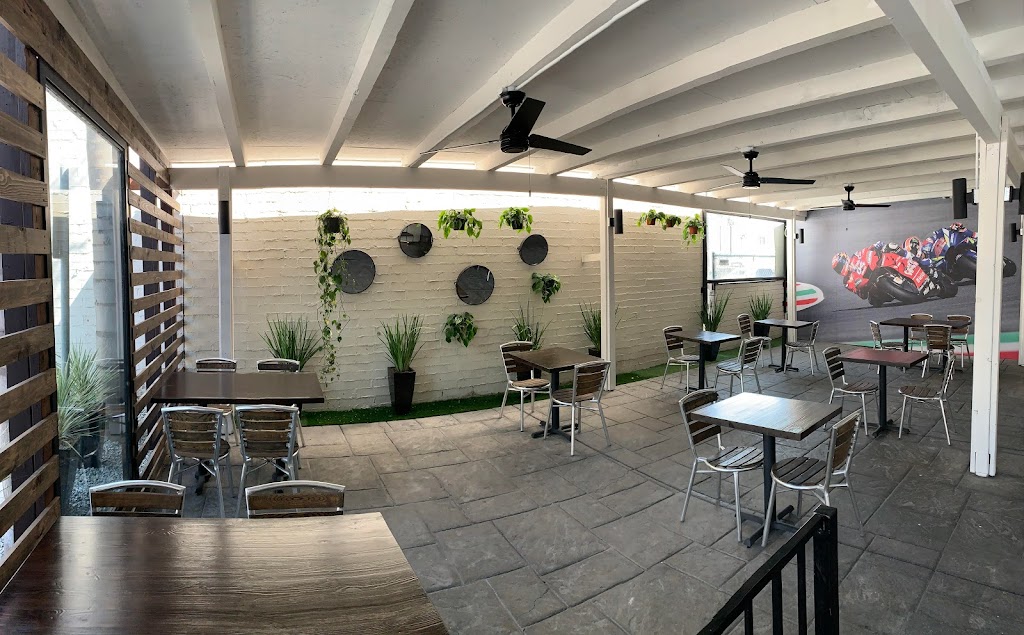 Scuderie Italia | restaurant | 1525 Garnet Ave, San Diego, CA 92109, USA | 8583526912 OR +1 858-352-6912