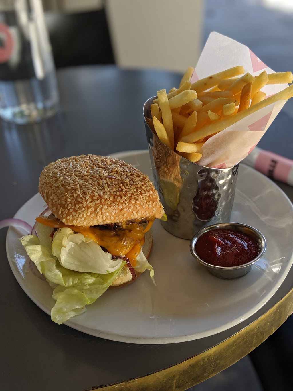 Cafe Réveille | cafe | 201 Steiner St, San Francisco, CA 94117, USA | 4155292034 OR +1 415-529-2034