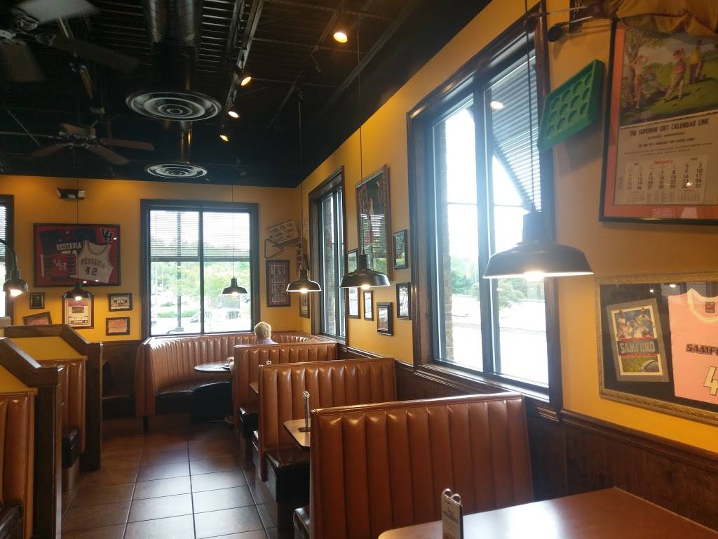 Zaxbys Chicken Fingers & Buffalo Wings | restaurant | 1304 Montgomery Hwy, Vestavia Hills, AL 35216, USA | 2059782360 OR +1 205-978-2360