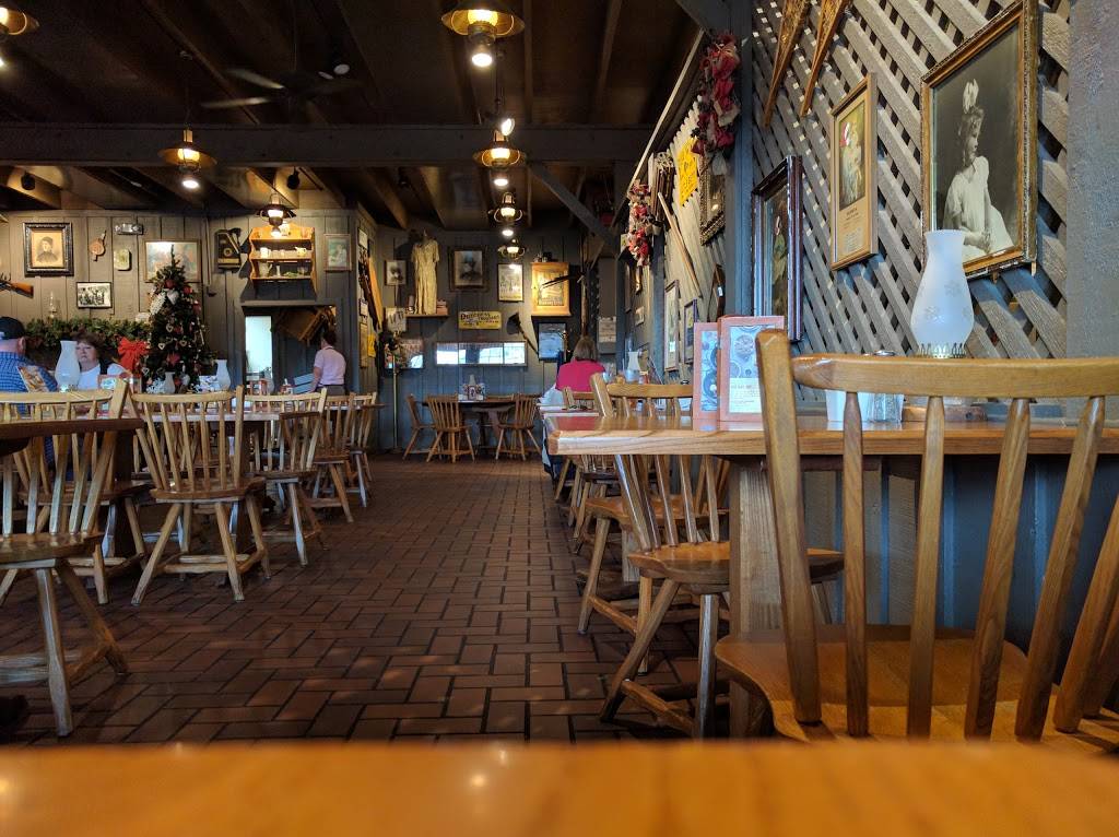 Cracker Barrel Old Country Store | restaurant | 3304 Clark Ln, Columbia, MO 65202, USA | 5734749977 OR +1 573-474-9977