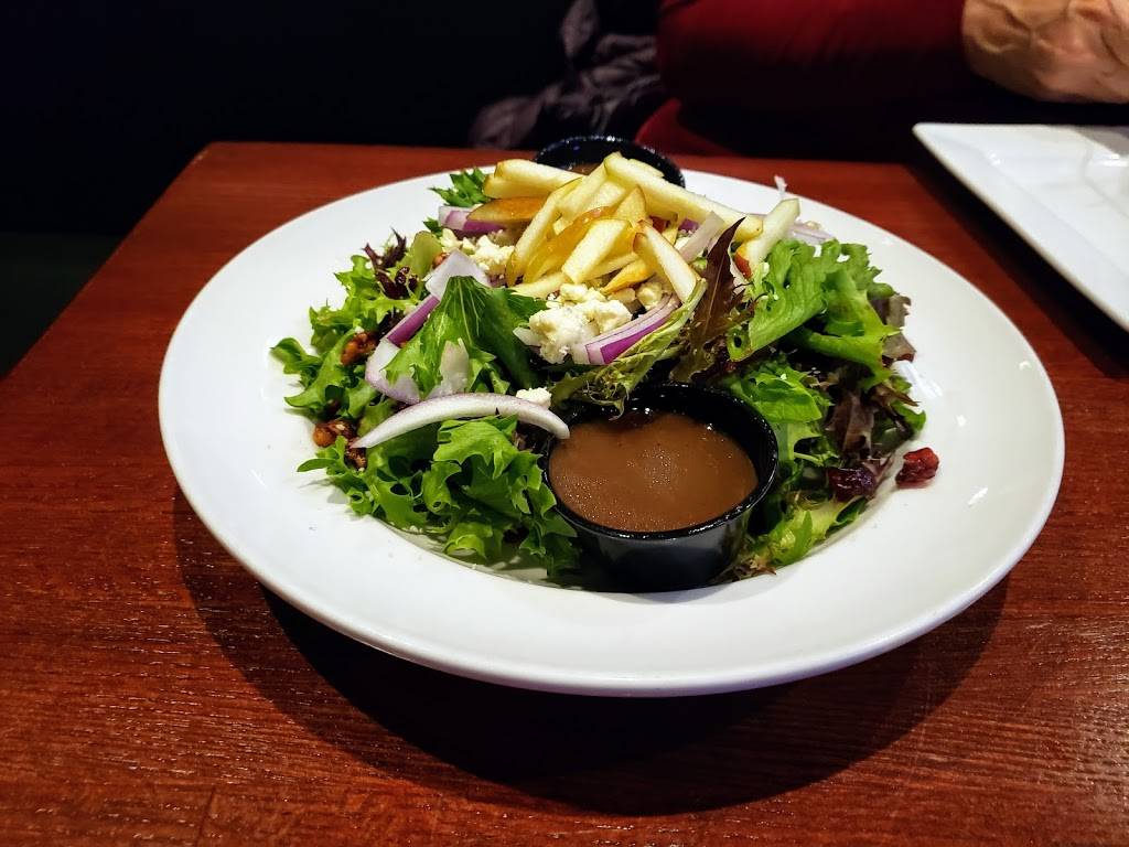 Napper Tandys | restaurant | 969 Main St, Millis, MA 02054, USA | 5087941568 OR +1 508-794-1568