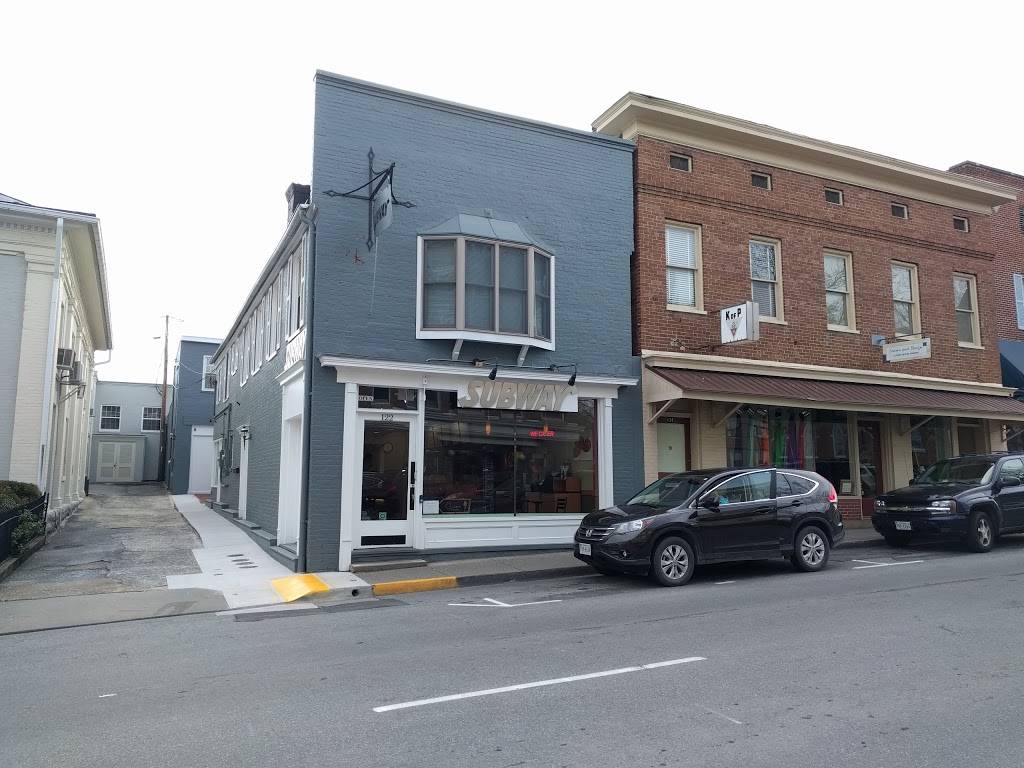 Subway | restaurant | 122 S Main St, Lexington, VA 24450, USA | 5404633322 OR +1 540-463-3322