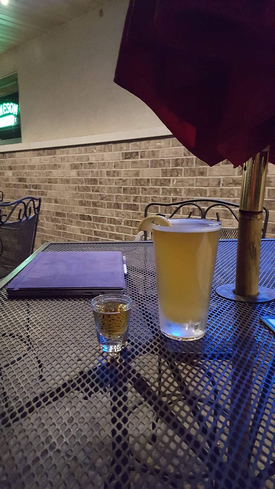 Mulligans Bar & Grill | restaurant | 830 Oregon Center Dr, Oregon, WI 53575, USA | 6088356422 OR +1 608-835-6422