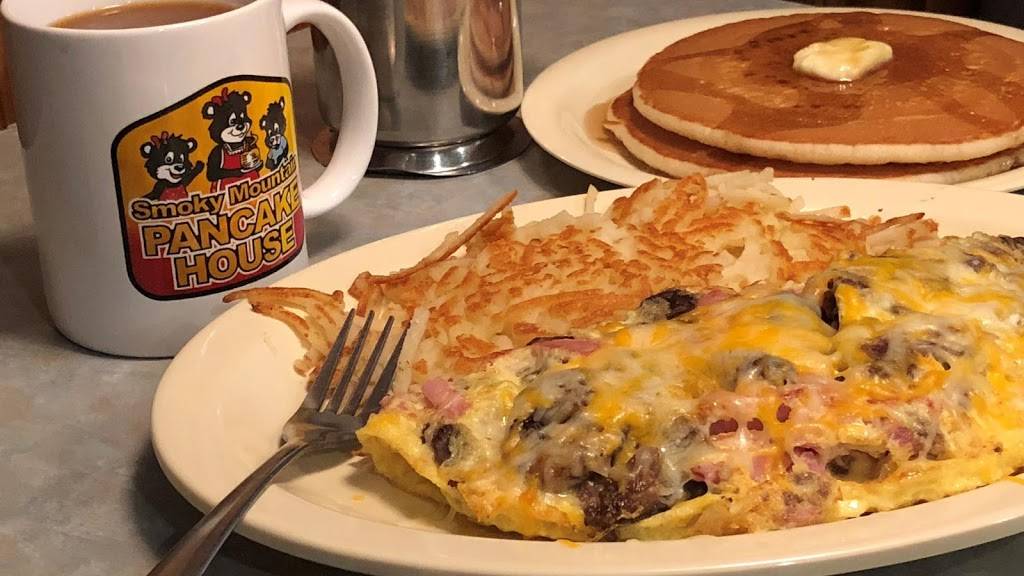 Smoky Mountain Pancake House | restaurant | 4050 Parkway, Pigeon Forge, TN 37863, USA | 8654536746 OR +1 865-453-6746