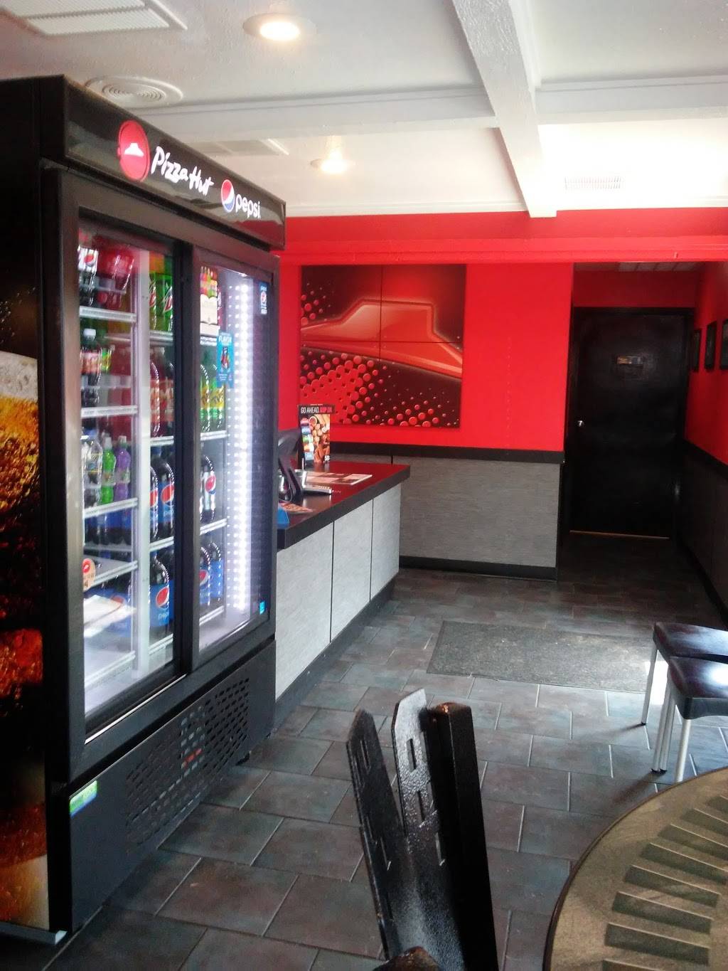 Pizza Hut | meal takeaway | 450 Denver Ave, Fort Lupton, CO 80621, USA | 3038574074 OR +1 303-857-4074