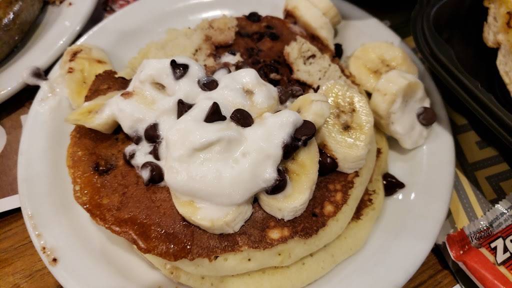 Dennys | restaurant | 2484 Berryessa Rd, San Jose, CA 95133, USA | 4089238469 OR +1 408-923-8469