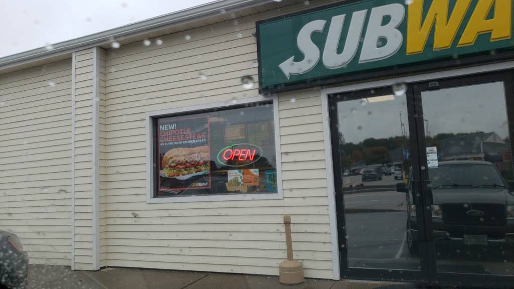 Subway | restaurant | 290 US Rt 1 Box 83 A, Kittery, ME 03904, USA | 2074398511 OR +1 207-439-8511