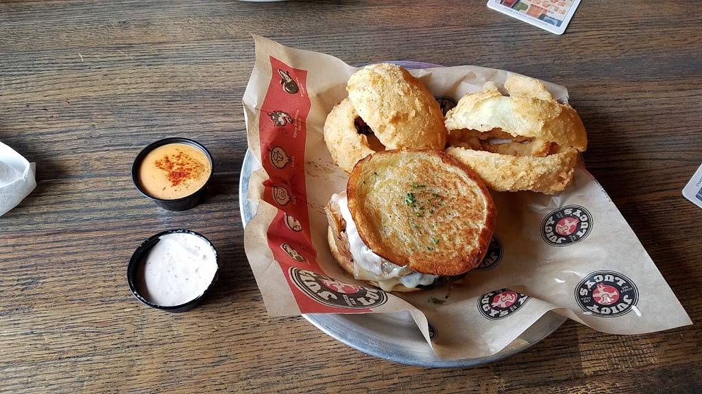 Juicy Lucys Burger Bar and Grill | restaurant | 620 Hendersonville Rd, Asheville, NC 28803, USA | 8282770355 OR +1 828-277-0355