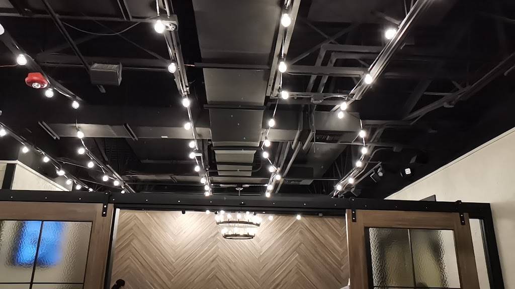 The Lake House Kitchen & Tavern | restaurant | 8026 W Bowles Ave, Littleton, CO 80123, USA | 7207588880 OR +1 720-758-8880