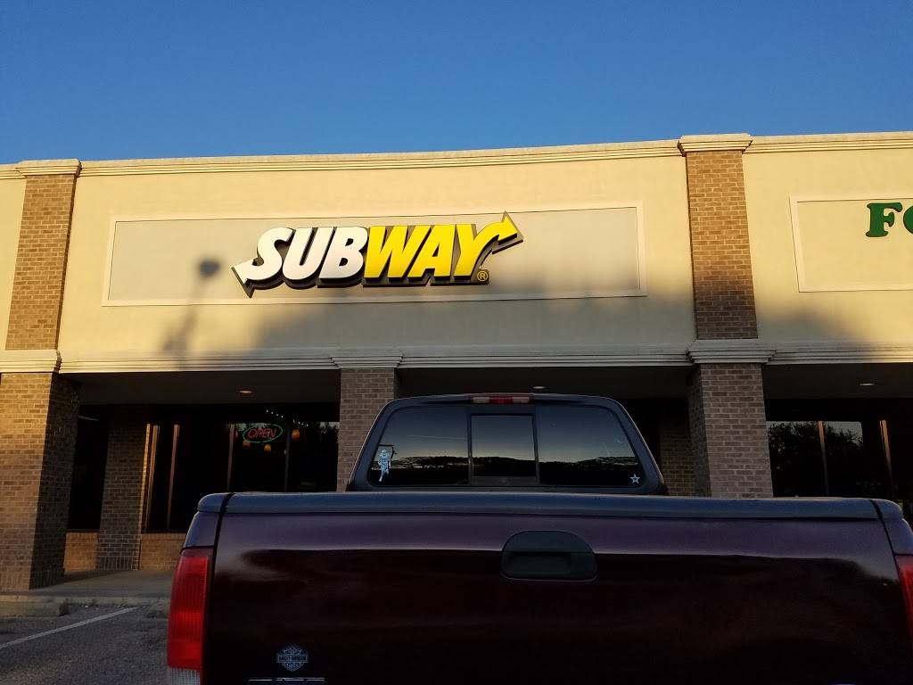 Subway | restaurant | 11828 Inwood Rd, Dallas, TX 75244, USA | 9723871144 OR +1 972-387-1144