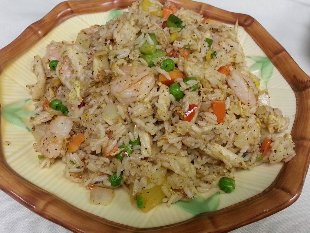 Yans China Bistro | restaurant | 146 Humphrey St, Swampscott, MA 01907, USA | 7815933308 OR +1 781-593-3308