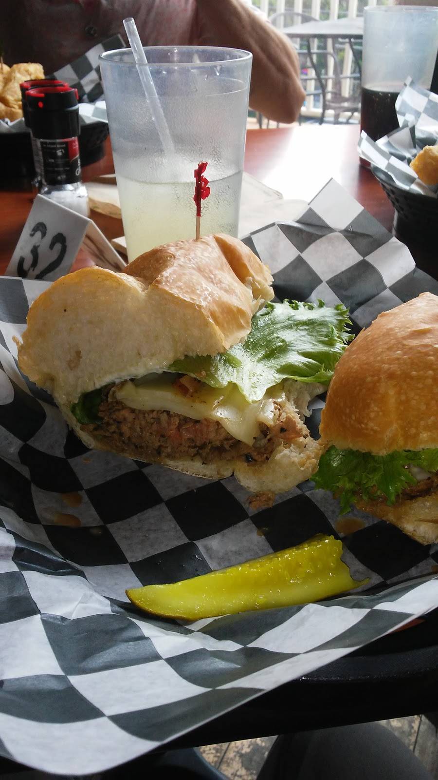 Schnitz Ada Grill | meal takeaway | 597 Ada Dr SE, Ada, MI 49301, USA | 6166824660 OR +1 616-682-4660