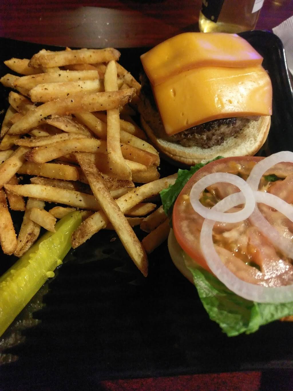 Locals Bar and Entertainment | restaurant | 300 Gordons Corner Rd, Manalapan Township, NJ 07726, USA | 7328517202 OR +1 732-851-7202