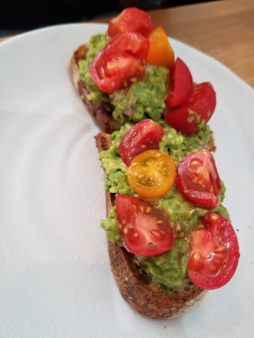 The Little Sugars | bakery | 2028 Harrison St #103, Hollywood, FL 33020, USA | 4072577868 OR +1 407-257-7868