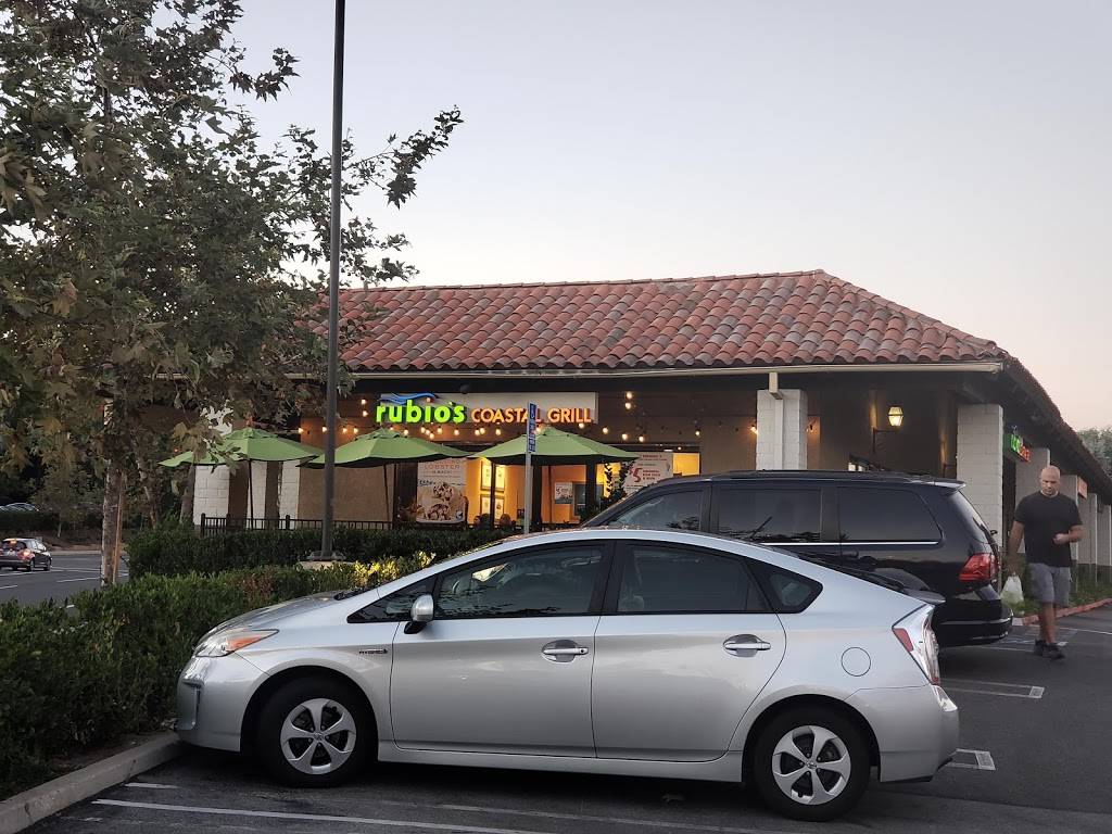 Rubios Coastal Grill | restaurant | 25482 Marguerite Pkwy Suite 104, Mission Viejo, CA 92692, USA | 9495886085 OR +1 949-588-6085