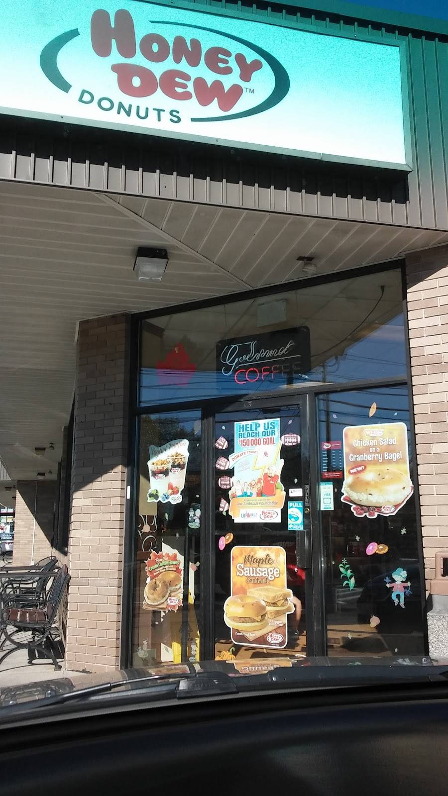 Honey Dew Donuts | bakery | 690 Oaklawn Ave, Cranston, RI 02920, USA | 4019465450 OR +1 401-946-5450