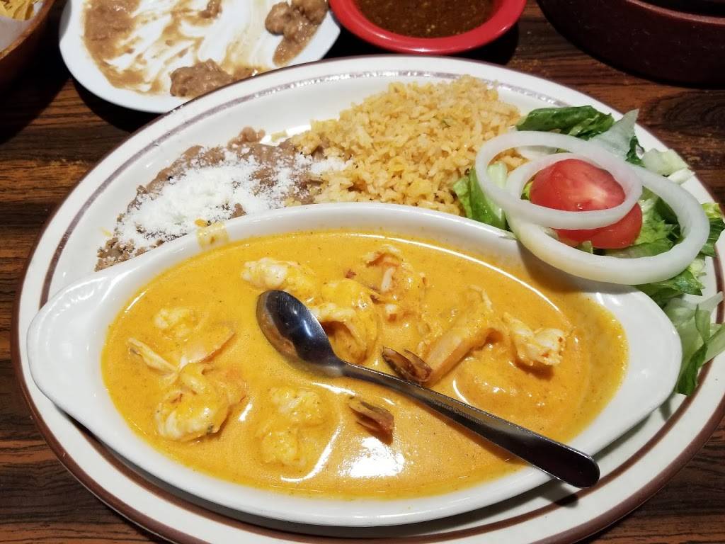 Super Antojitos | restaurant | 341 E First St, Tustin, CA 92780, USA | 7148322252 OR +1 714-832-2252