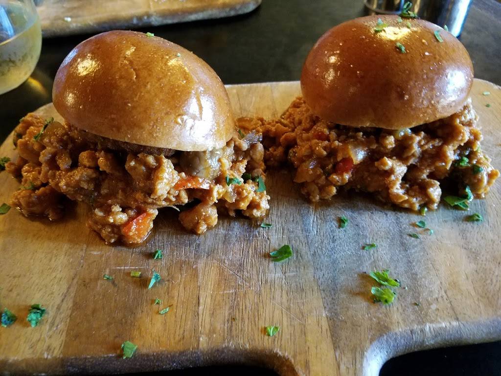 The Six Restaurant | restaurant | 10668 Pico Blvd, Los Angeles, CA 90064, USA | 3108376662 OR +1 310-837-6662