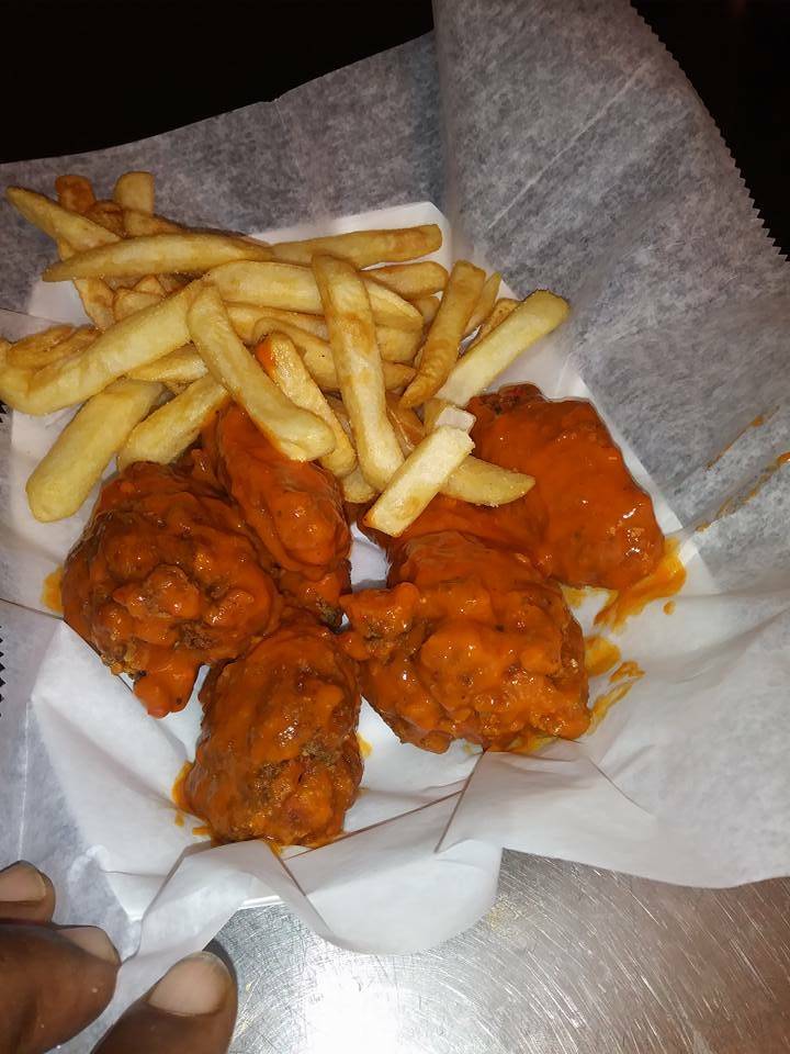 Arena Sports Bar | restaurant | 4515 Salem Ave, Dayton, OH 45416, USA | 9373216454 OR +1 937-321-6454