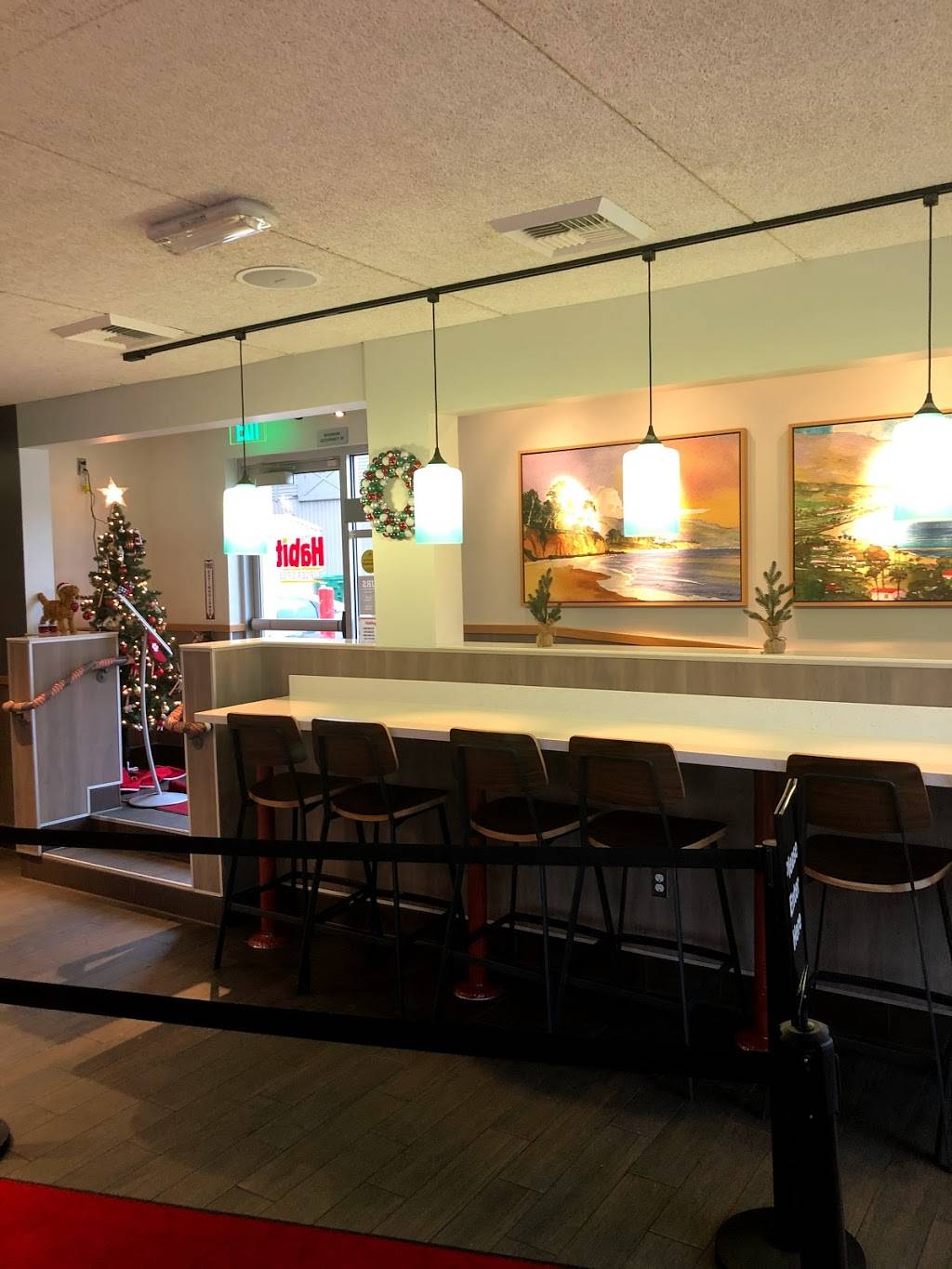 The Habit Burger Grill | restaurant | 3501 SW Avalon Way, Seattle, WA 98126, USA | 2069322186 OR +1 206-932-2186